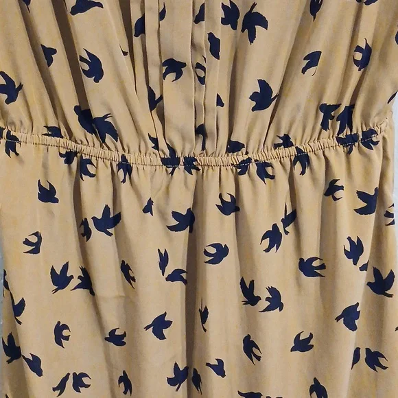 Old Navy woman's bird dress M - Picture 2 of 5
